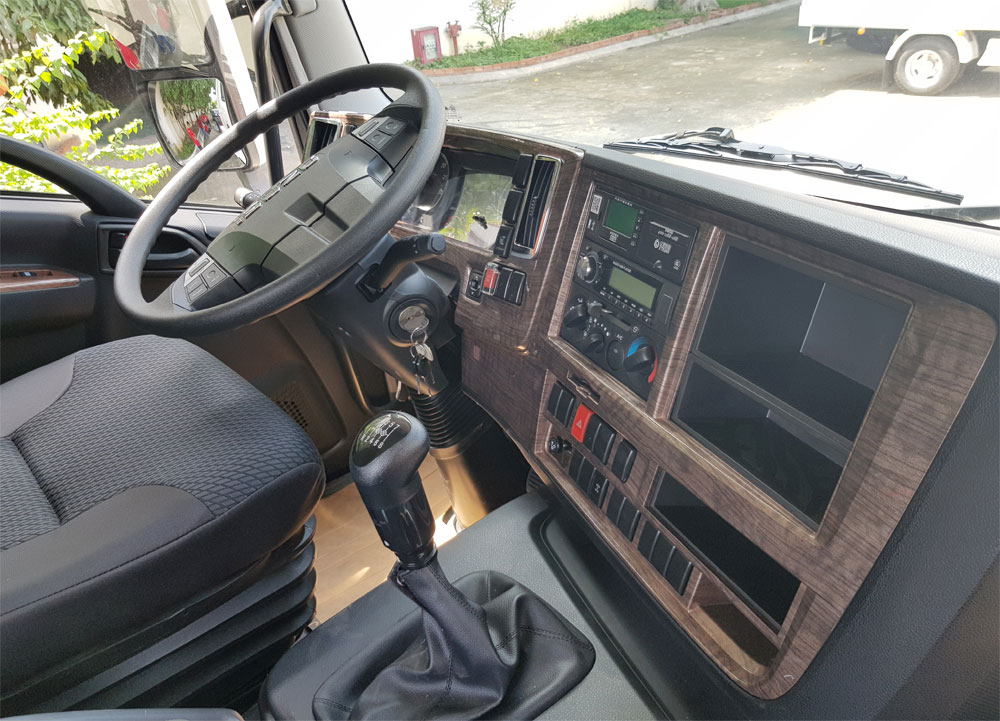 xe tải isuzu 4 chân 18 tấn