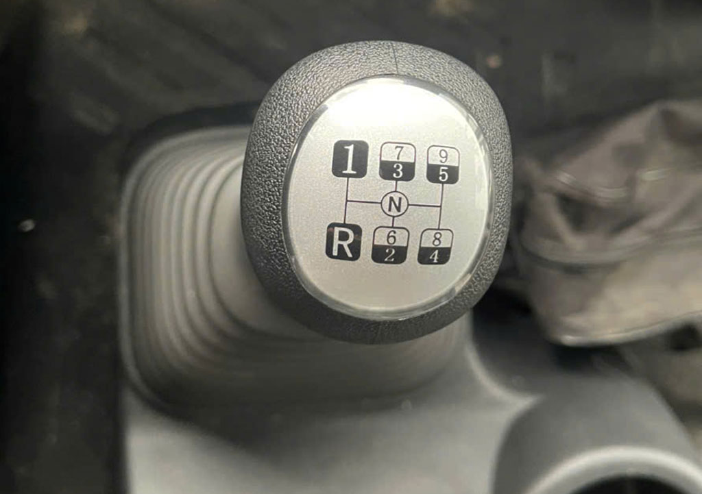 xe tải dongfeng 4 chân