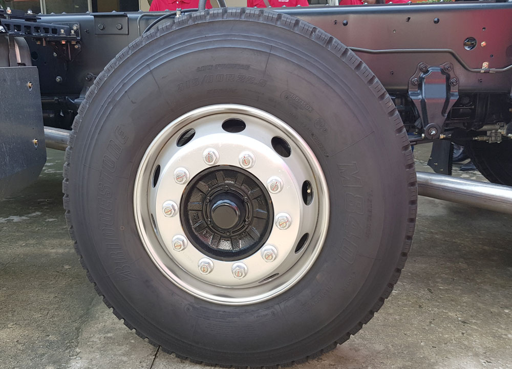 xe tải isuzu 4 chân 18 tấn