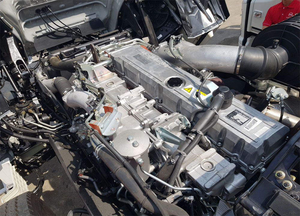 xe tải isuzu 4 chân 18 tấn
