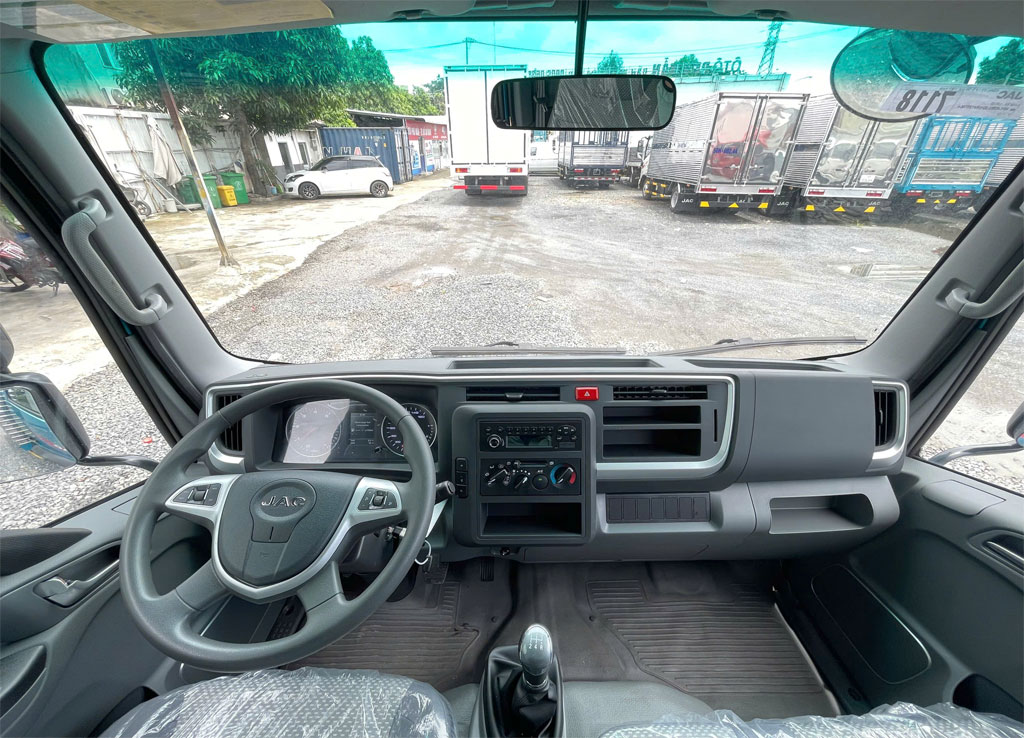 xe tải jac 2.4 tấn