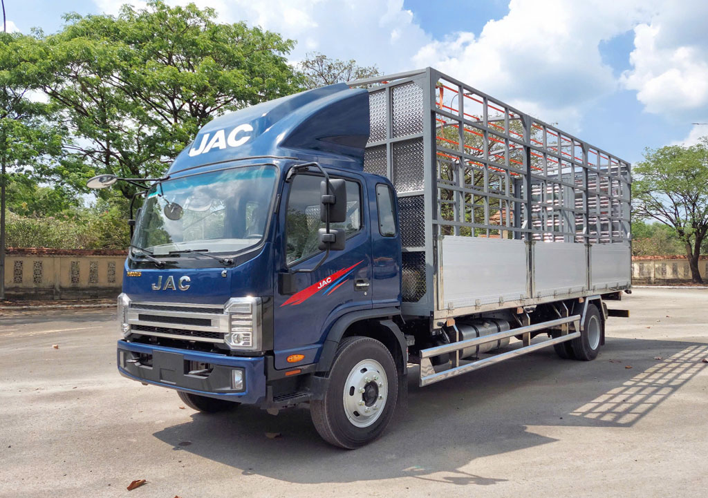 XE TẢI JAC 9 TẤN BỬNG NHÔM ĐÀ LẠT - Hình ảnh chi tiết góc nhìn 14