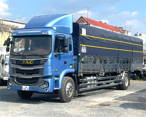 Xe Tải JAC A5 8.2 Tấn Thùng Bạt Thùng Kín Dài 10M