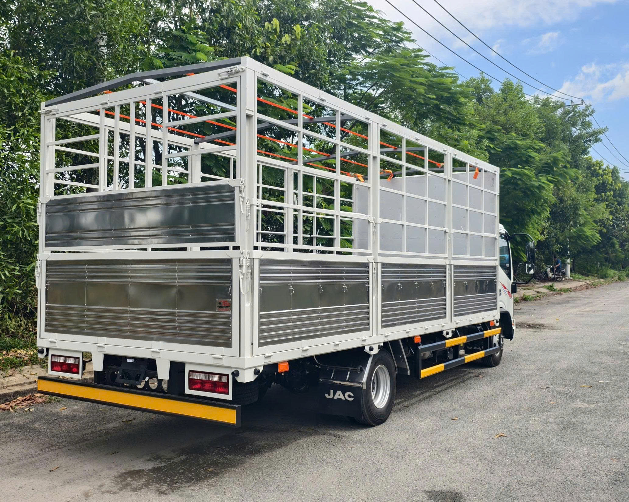Thùng Đà Lạt Xe Tải JAC N250SL 6M2