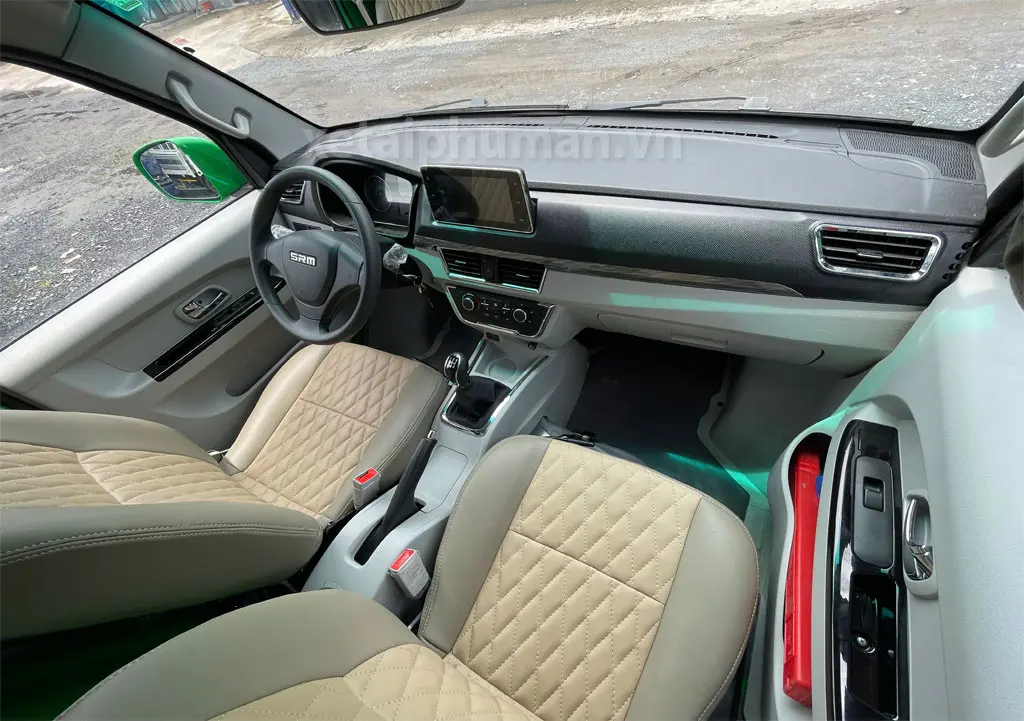 Xe Tải Van SRM 868 5 chỗ - Hệ thống phanh và lốp xe an toàn vượt trội