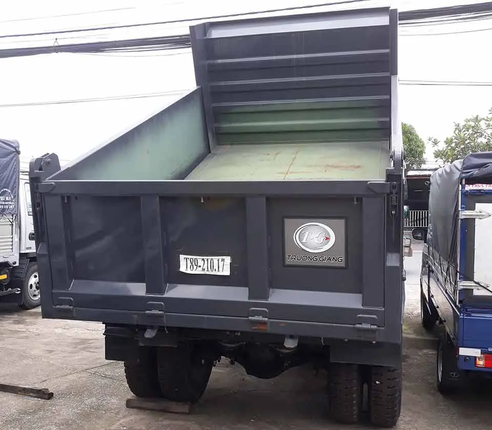 Xe Ben Dongfeng Trường Giang 5.7 tấn  - Nội thất cabin tiện nghi, rộng rãi và thoải mái
