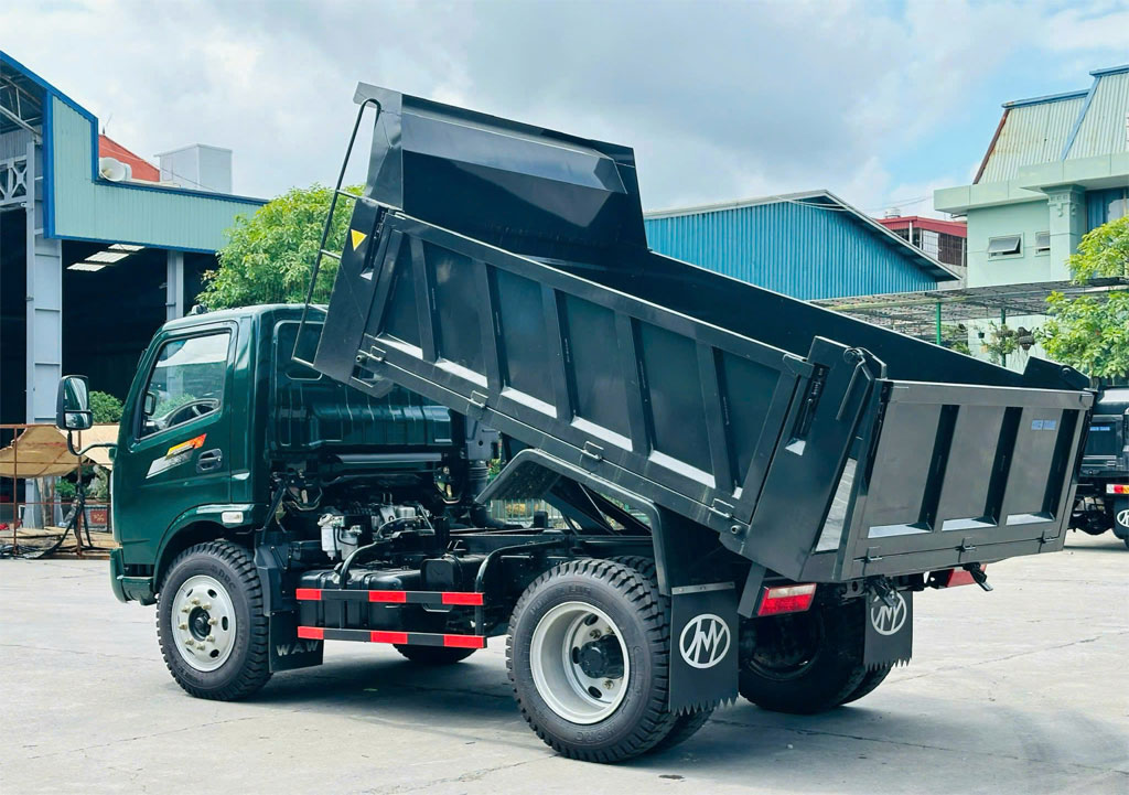 xe ben chiến thắng 7.48 tấn