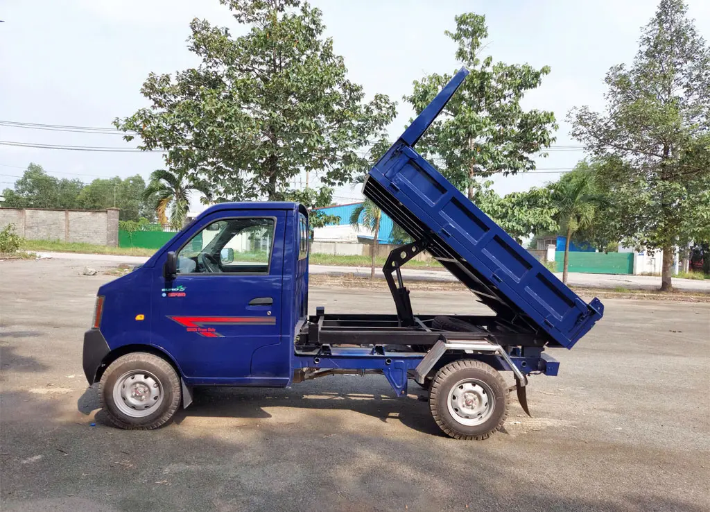 XE BEN NHỎ 1 TẤN SRM K990 - Nội thất cabin tiện nghi, rộng rãi và thoải mái