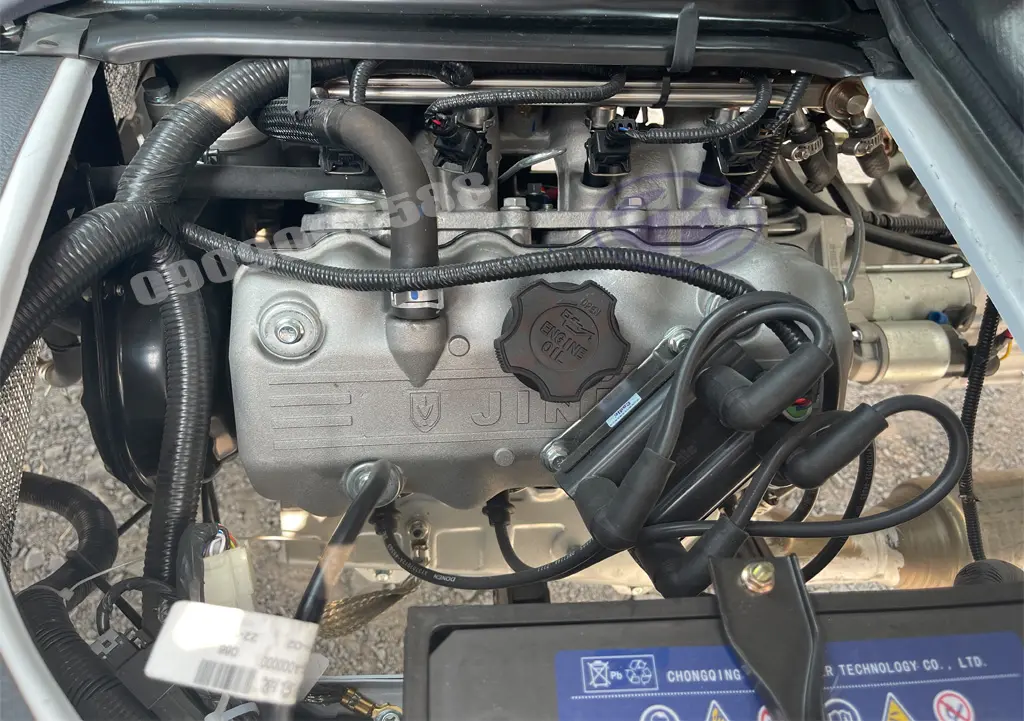 XE BEN NHỎ 1 TẤN SRM K990 - Hệ thống phanh và lốp xe an toàn vượt trội