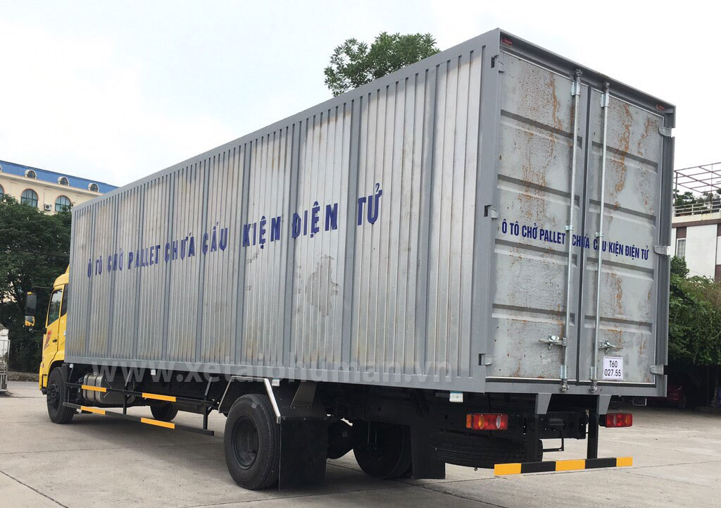 xe dongfeng chở pallet