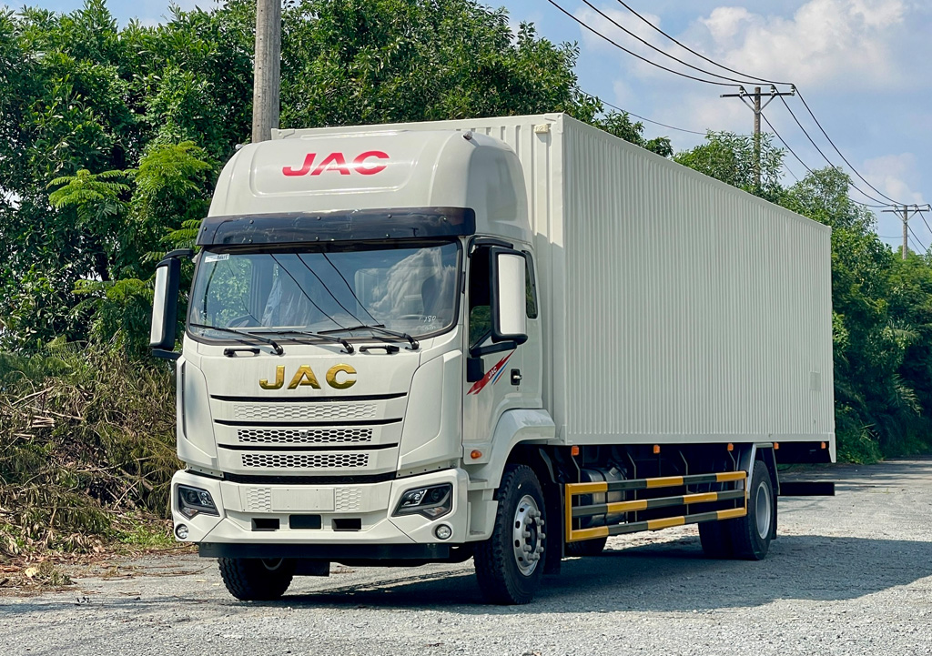 xe jac dawos thùng kín