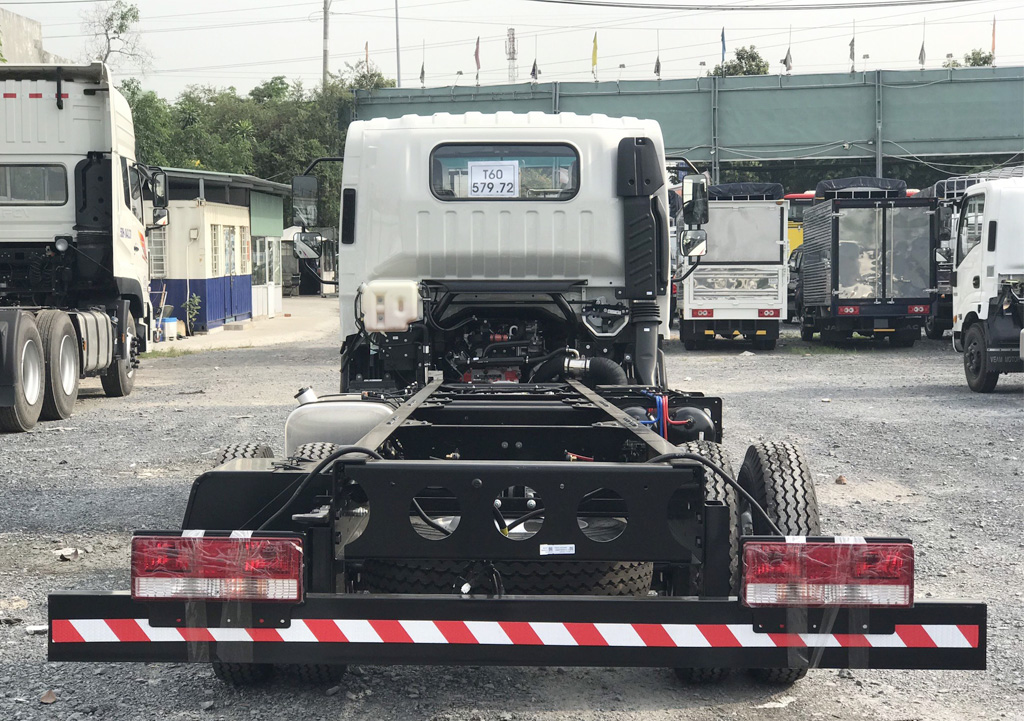 xe tải jac chở gà 3.5 tấn