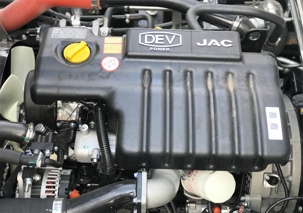 xe tải jac chở gà 3.5 tấn