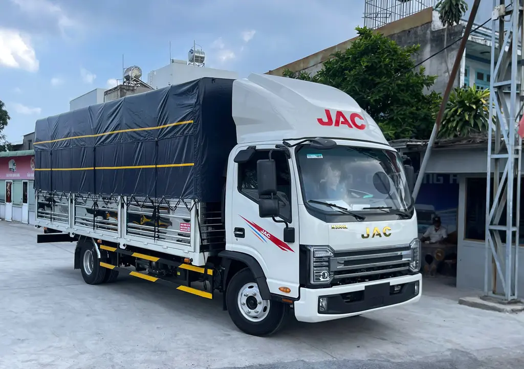 XE TẢI JAC 2.5 TẤN N250SL THÙNG DÀI 6M2 - Thiết kế ngoại thất hiện đại, sang trọng XE TẢI JAC 2.5 TẤN N250SL THÙNG DÀI 6M2 - Thiết kế ngoại thất hiện đại, sang trọng