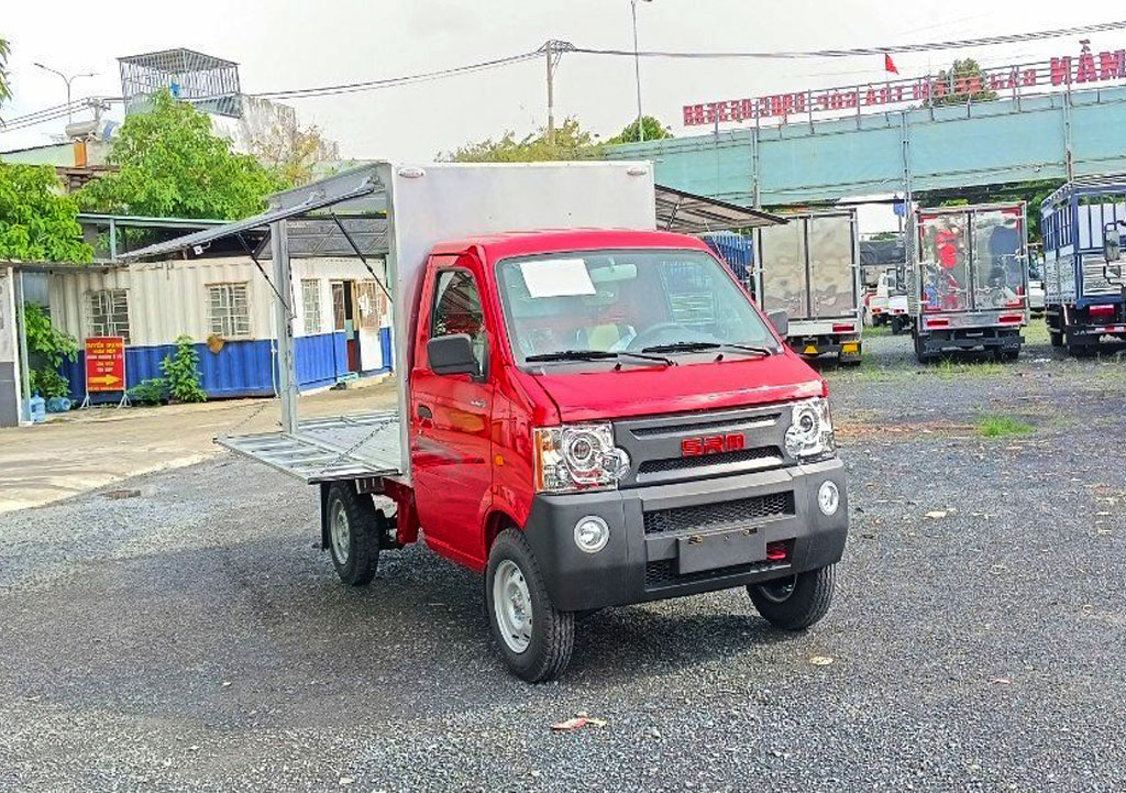 xe tải thùng cánh dơi
