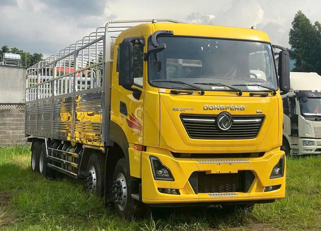 Xe Tải Dongfeng 4 Chân 17.9 Tấn Thùng 9M7 - Động cơ mạnh mẽ, hoạt động bền bỉ và tiết kiệm nhiên liệu