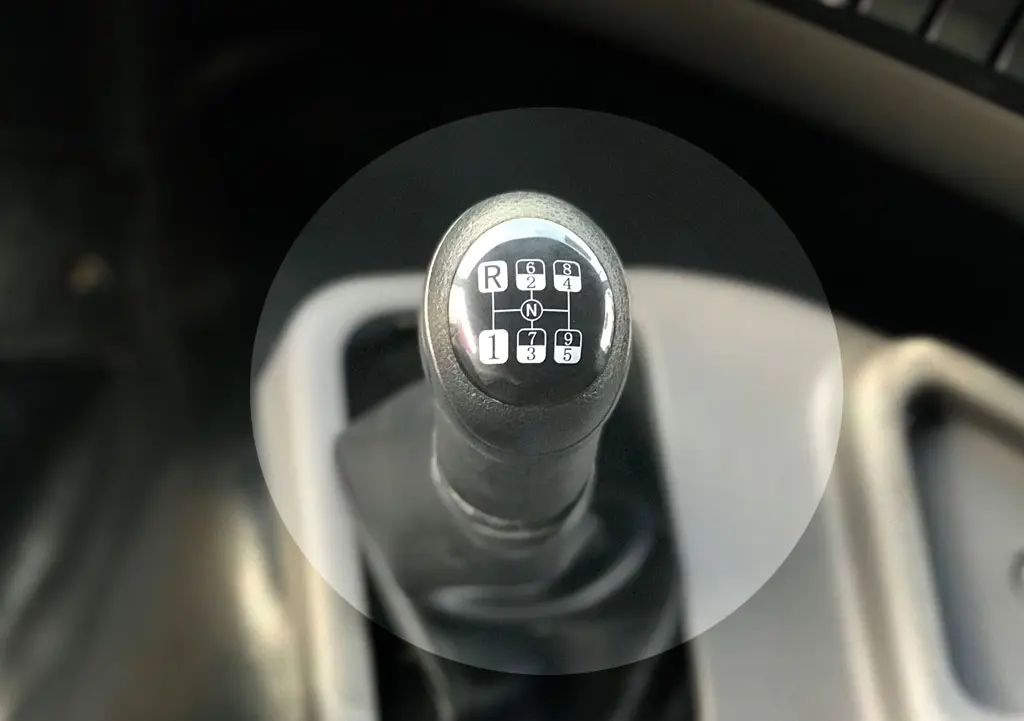 Xe Tải Dongfeng 4 Chân 17.9 Tấn Thùng 9M7 - Hệ thống phanh và lốp xe an toàn vượt trội