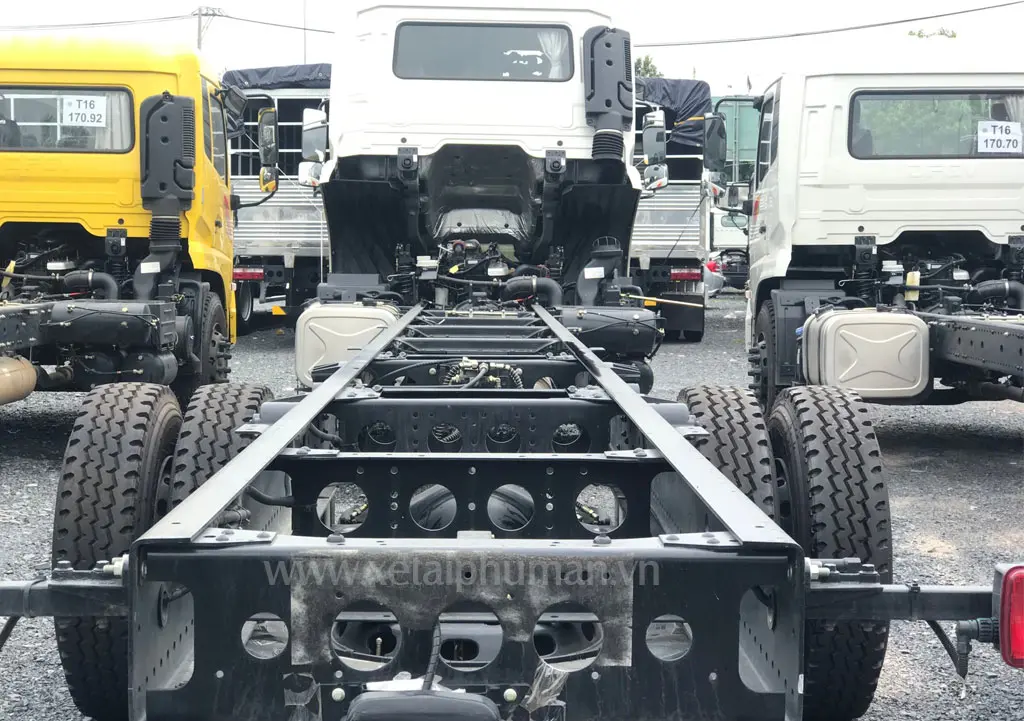 XE TẢI DONGFENG 9 TẤN THÙNG DÀI 8M2 - Động cơ mạnh mẽ, hoạt động bền bỉ và tiết kiệm nhiên liệu