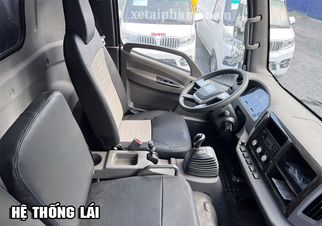 XE TẢI FAW TIGER 8.5 TẤN THÙNG 6M2 - Mặt trước ca lăng và cụm đèn chiếu sáng tinh tế