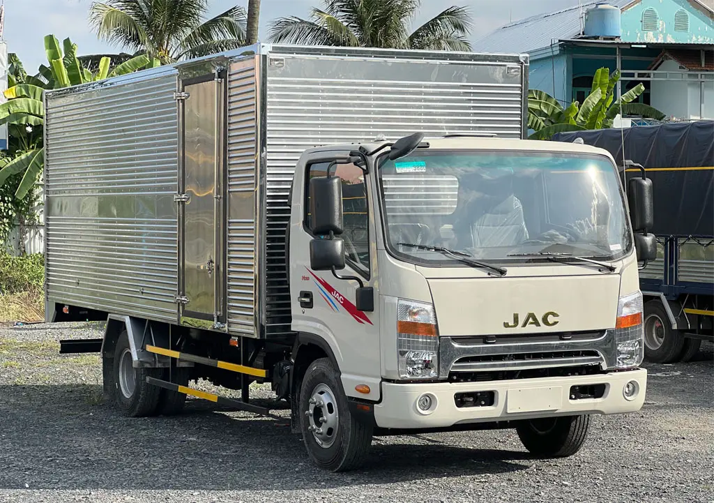 XE TẢI JAC 6.5 TẤN THÙNG DÀI 5M2 - Khung gầm chassi thép cường lực chịu tải tốt
