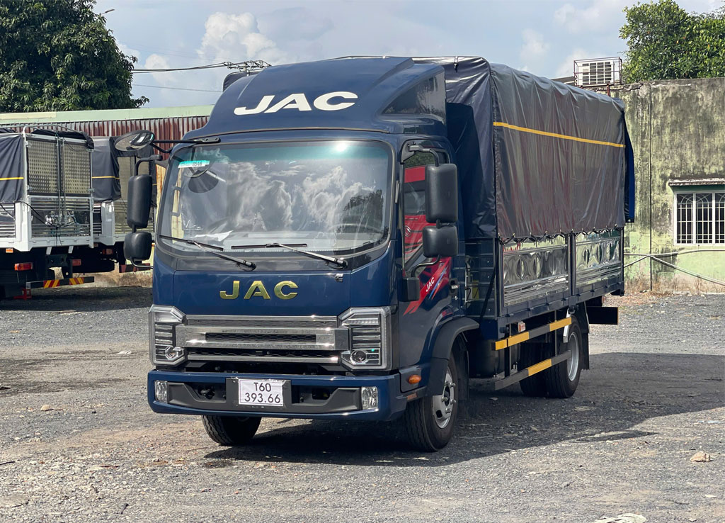 xe tải jac 2.4 tấn