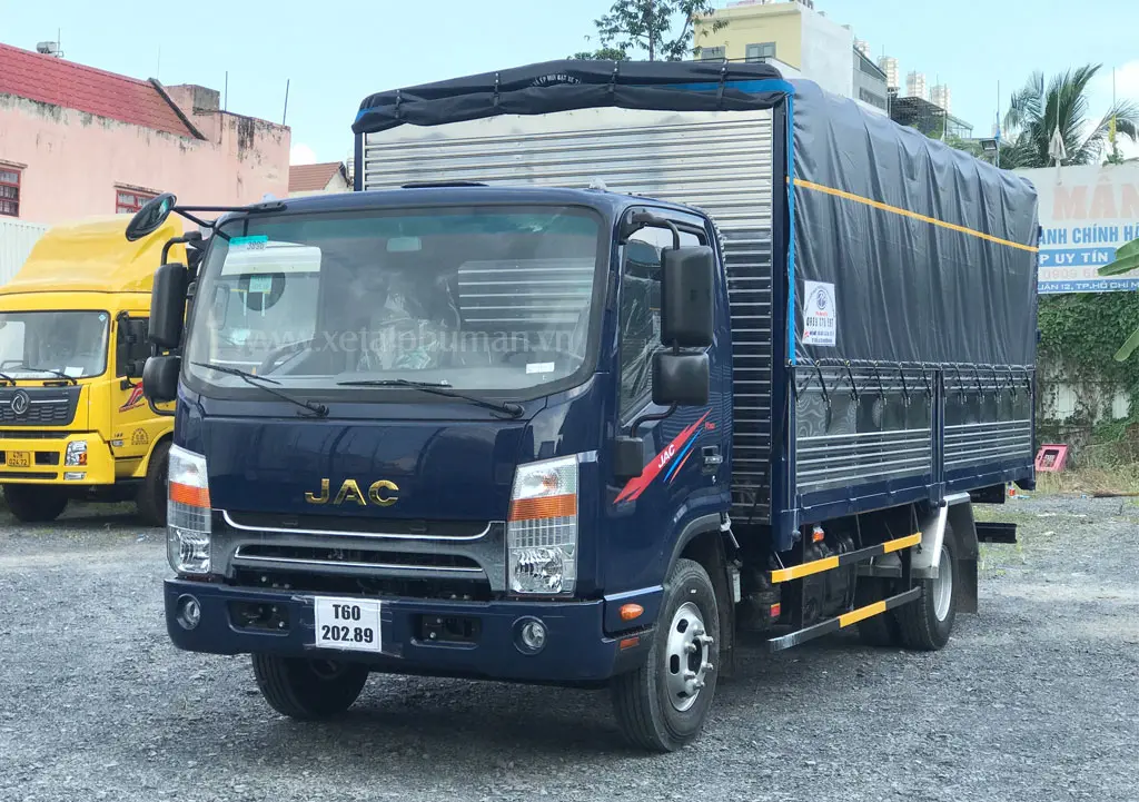 XE TẢI JAC 5 TẤN N500 THÙNG DÀI 5M2 - Thiết kế ngoại thất hiện đại, sang trọng XE TẢI JAC 5 TẤN N500 THÙNG DÀI 5M2 - Thiết kế ngoại thất hiện đại, sang trọng