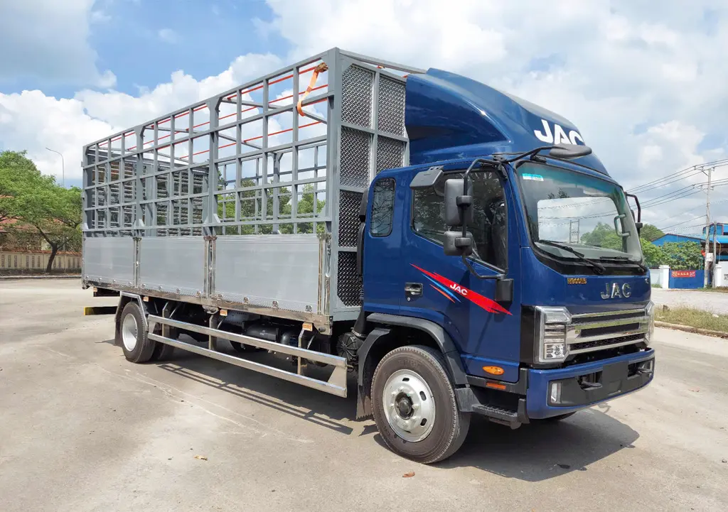 Xe Tải JAC 9 Tấn N900 Plus E5 Thùng Bạt Dài 7M - Kích thước lòng thùng hàng chi tiết và rộng rãi