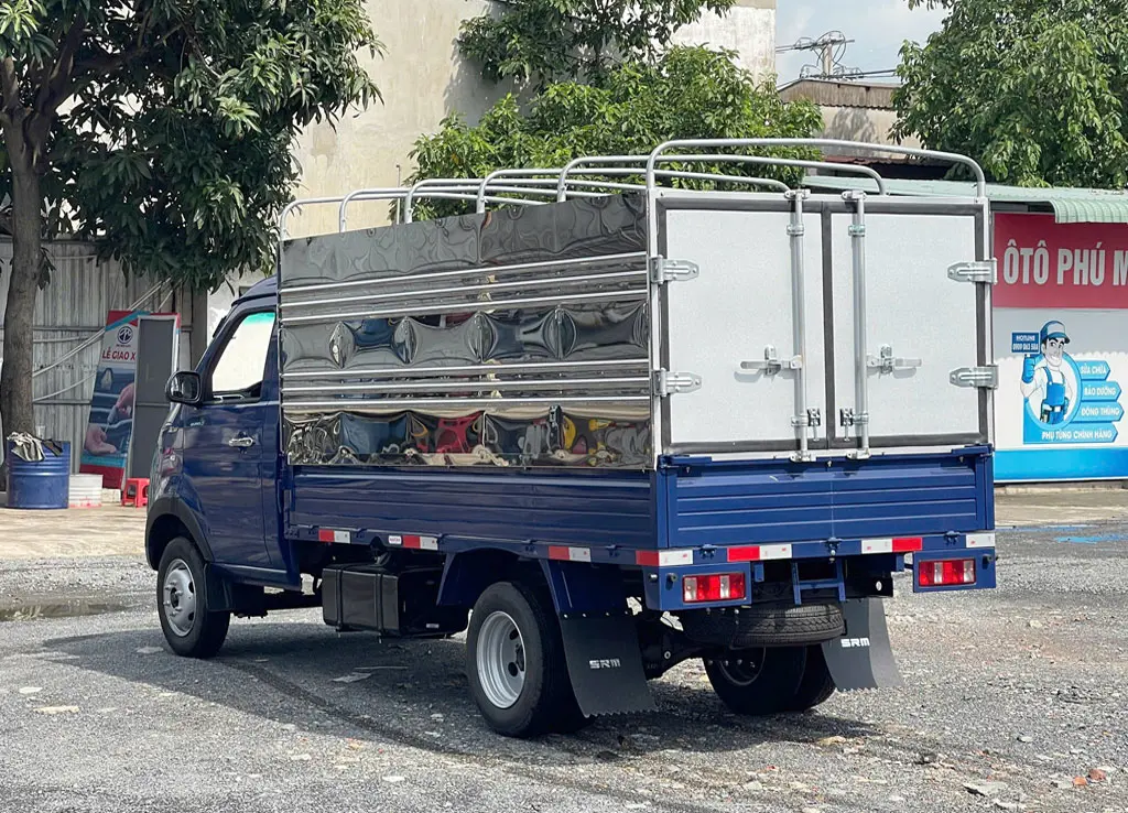 XE TẢI SRM 1.5 TẤN THÙNG BẠT 3M - Kích thước lòng thùng hàng chi tiết và rộng rãi