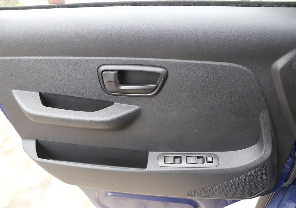 XE TẢI SRM T20A 990KG THÙNG DÀI 2M7 - Giá lăn bánh kèm chương trình khuyến mãi mới nhất
