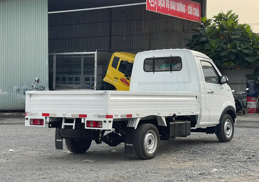 XE TẢI SRM T20A 990KG THÙNG DÀI 2M7 - Động cơ mạnh mẽ, hoạt động bền bỉ và tiết kiệm nhiên liệu