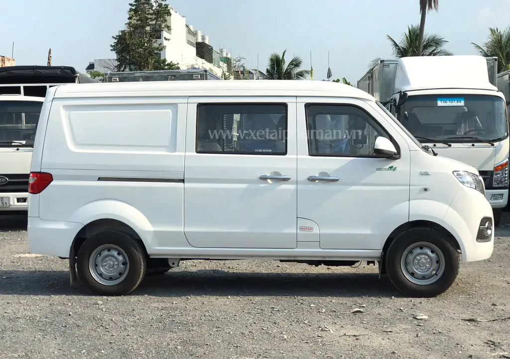  Xe Tải Van 5 Chỗ SRM X30i V5 Euro 5 - Nội thất cabin tiện nghi, rộng rãi và thoải mái