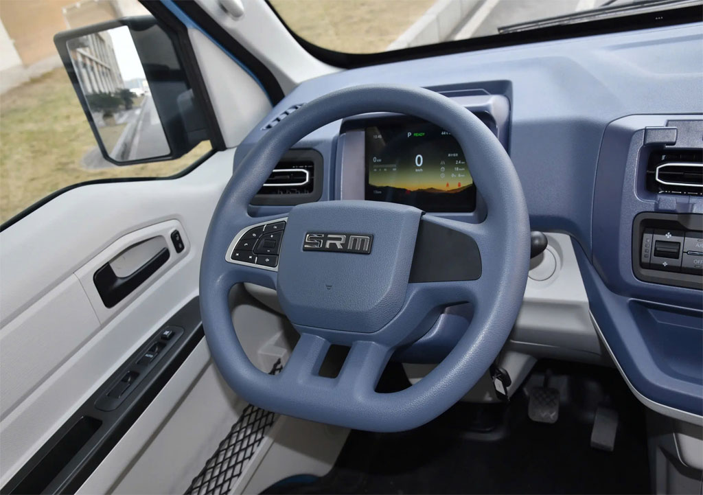 xe van điện srm e80